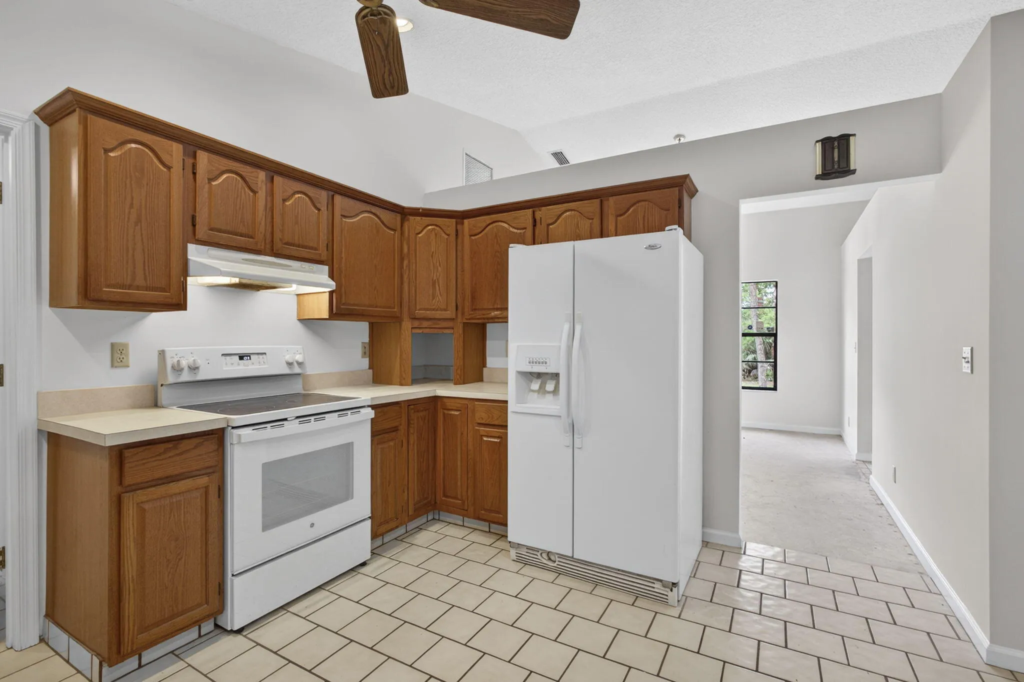 6045 Hall Blvd (27)