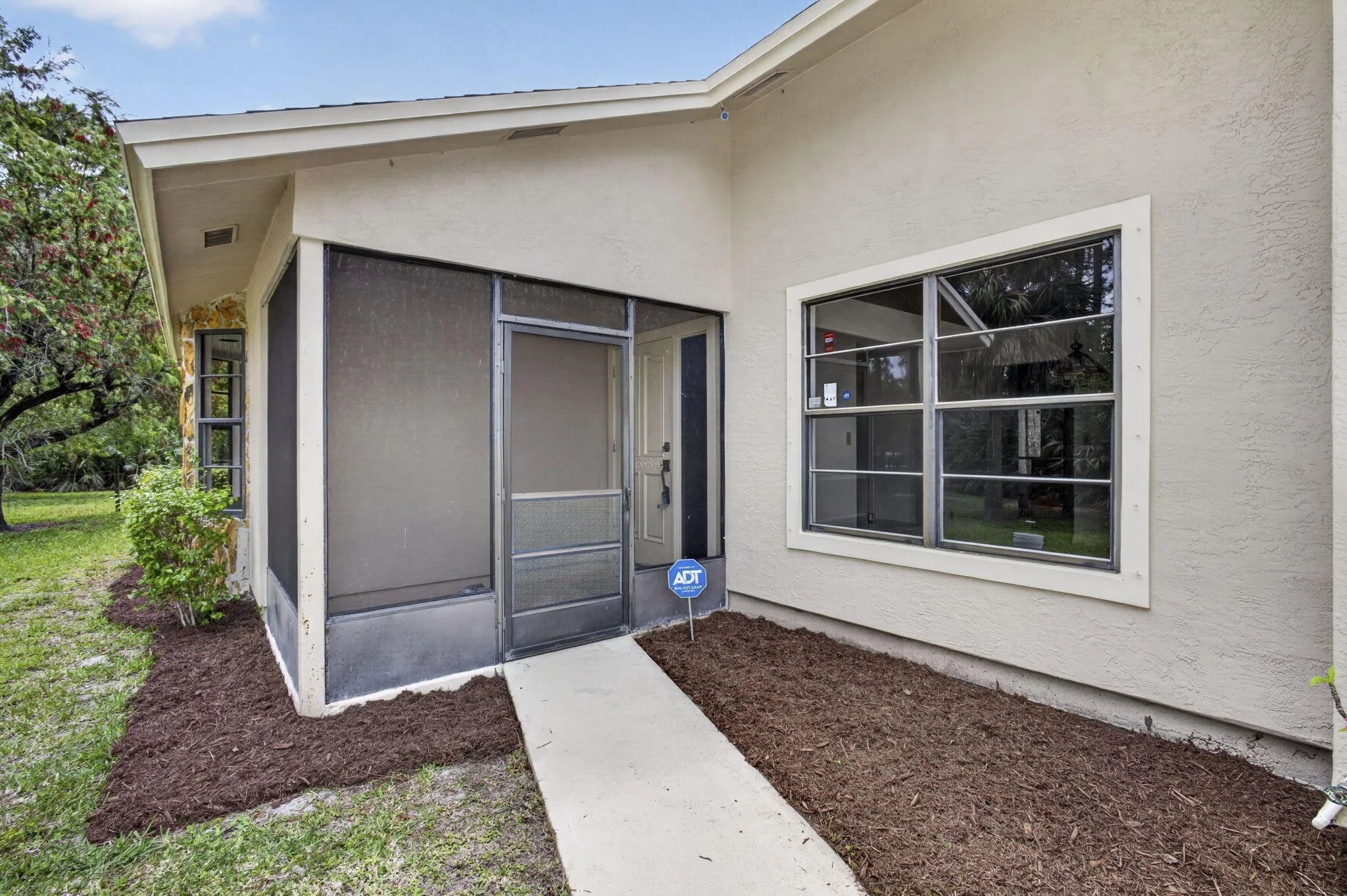 6045 Hall Blvd (9)