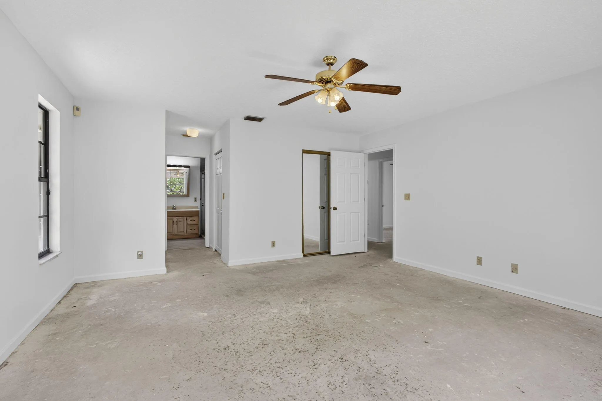 6045 Hall Blvd (40)