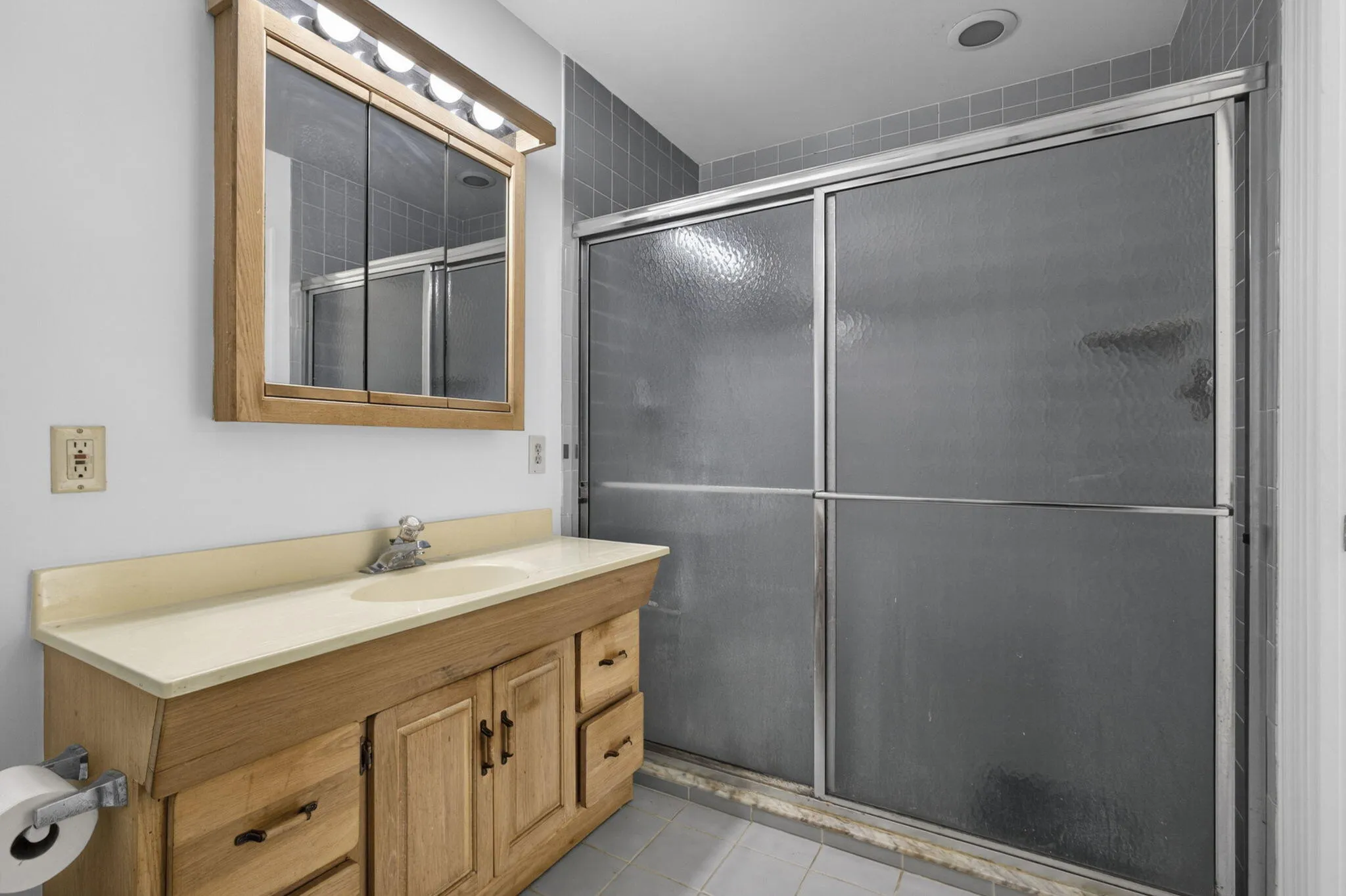 6045 Hall Blvd (42)