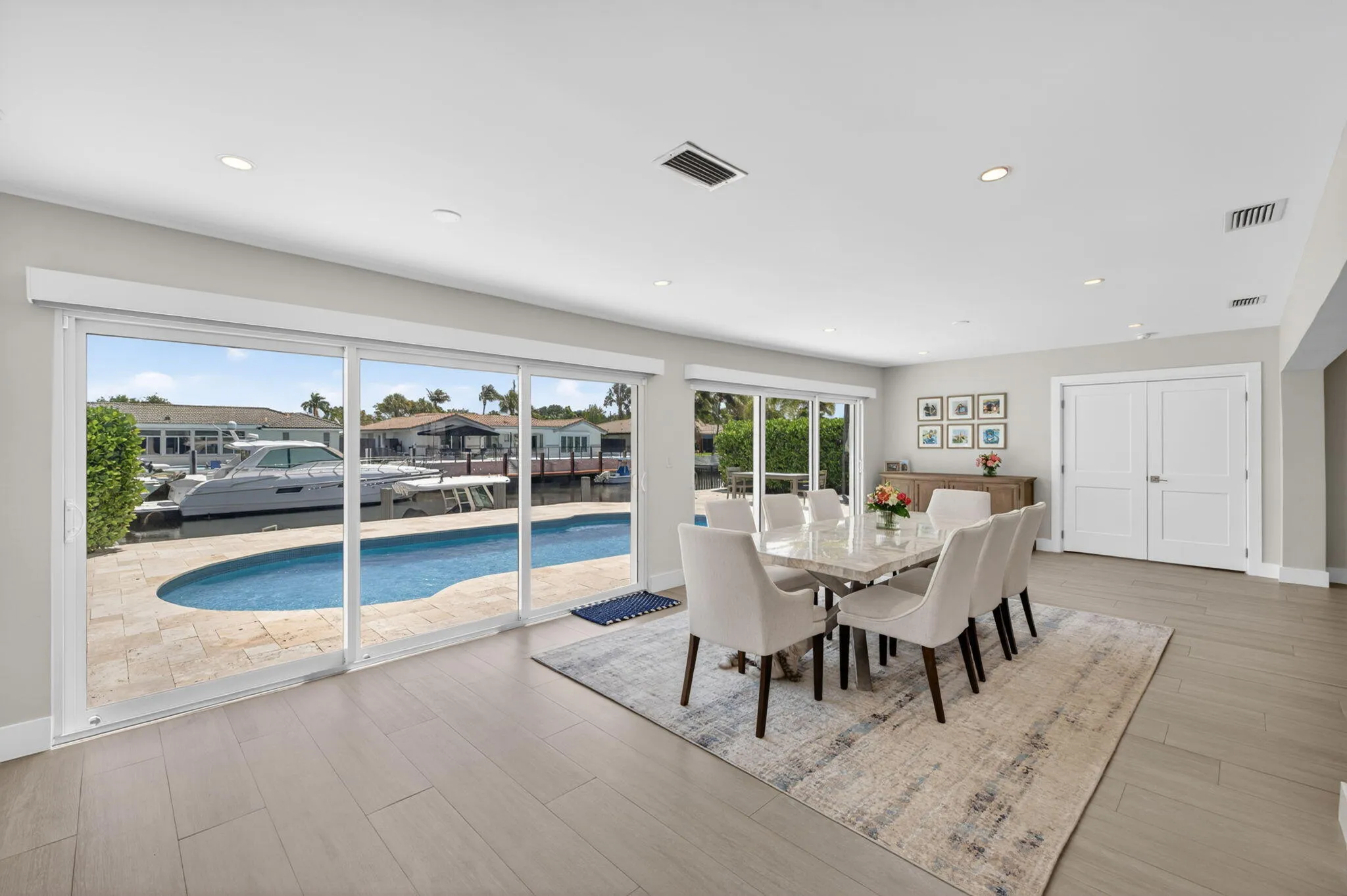 4460-Family -Dining Room