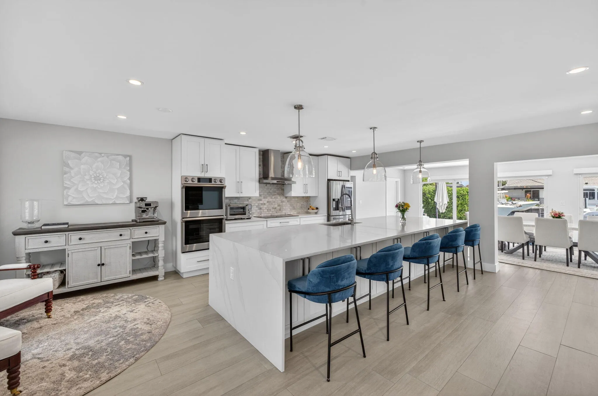 4460-Kitchen view 2