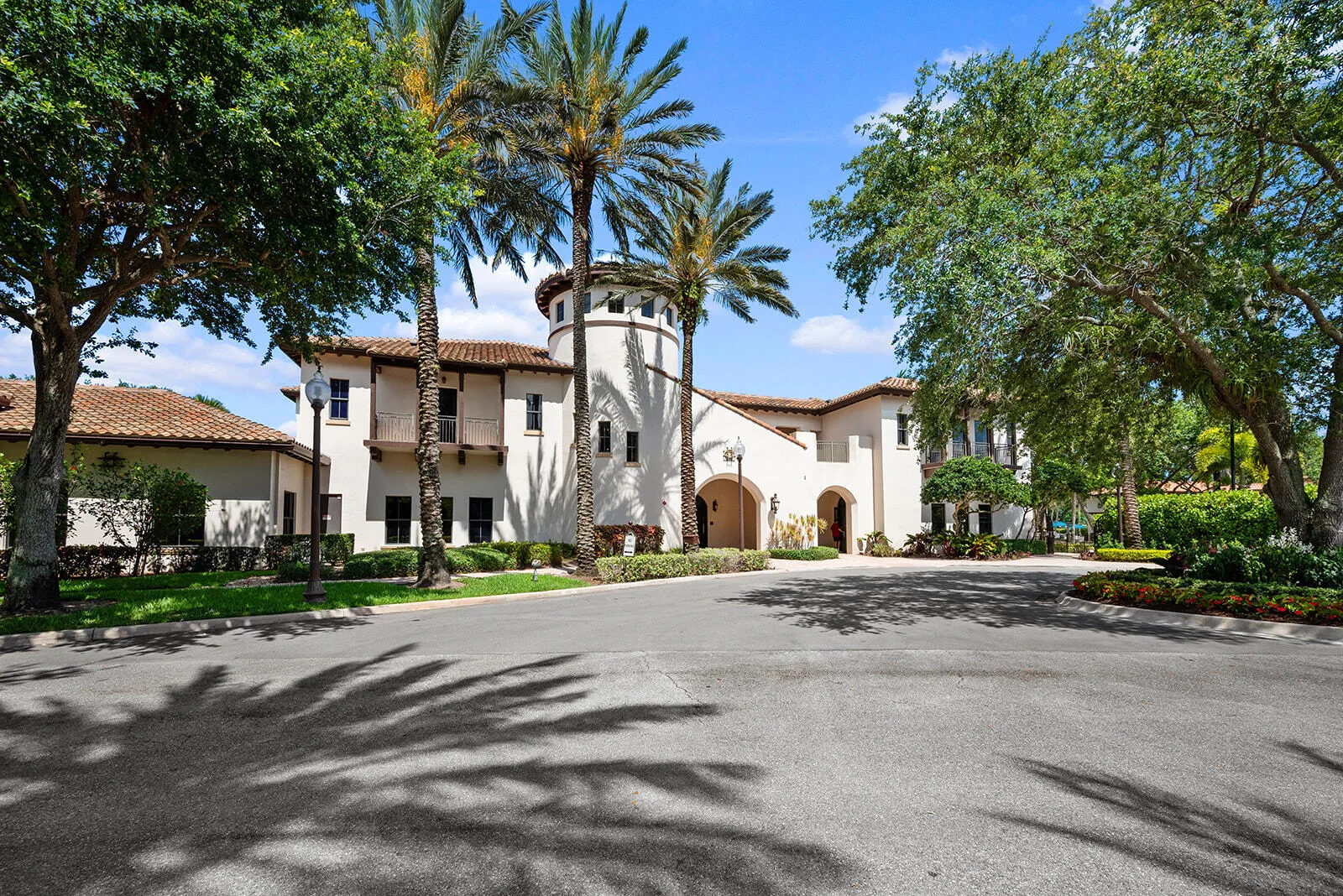 Oaks Clubhouse
