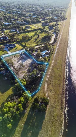 Firefly_I would like to enhance this ima