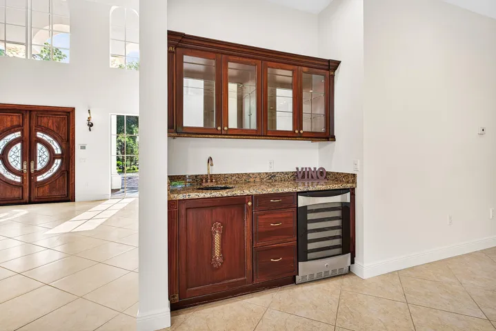 007-6071Northwest69thWay-Parkland-FL-330