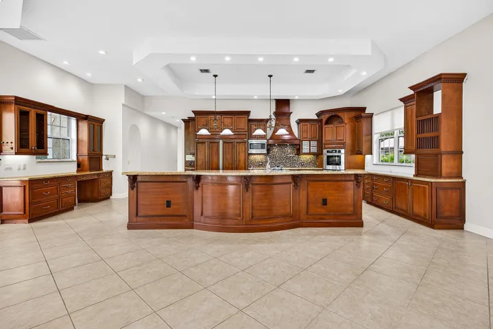 018-6071Northwest69thWay-Parkland-FL-330