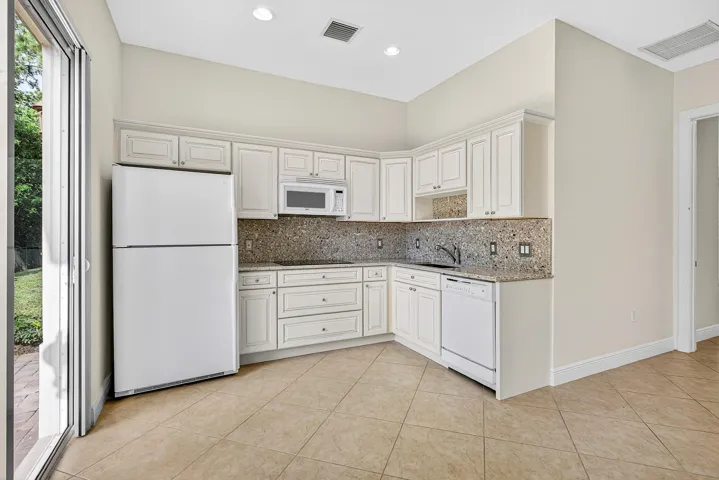 037-6071Northwest69thWay-Parkland-FL-330