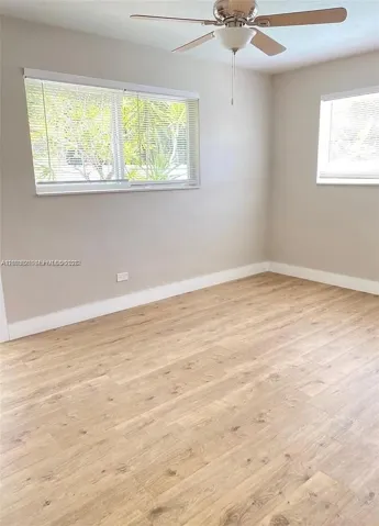 empty, before​​‌​​​​‌​​‌‌​‌‌​​​‌‌​‌​‌​‌​​​‌​​ furniture