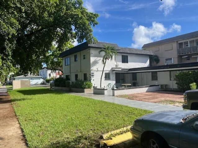 Exterior 7