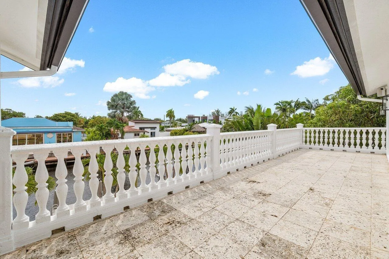 031-1366Southwest4thCourt-BocaRaton-FL-3