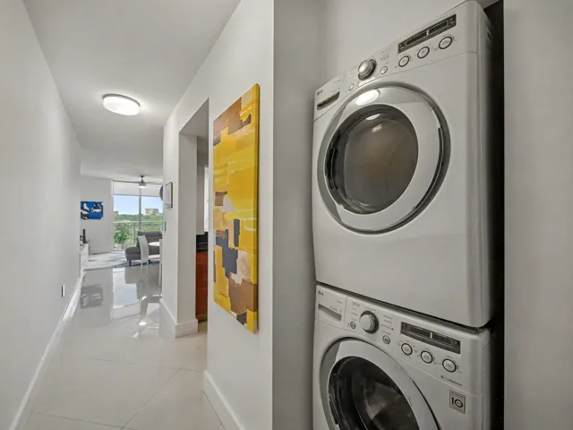 WASHER / DRYER
