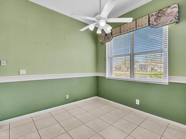 Breakfast nook