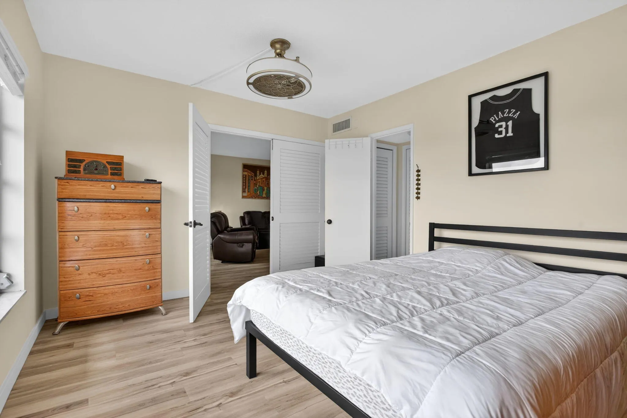 31-web-or-mls-2950-8943