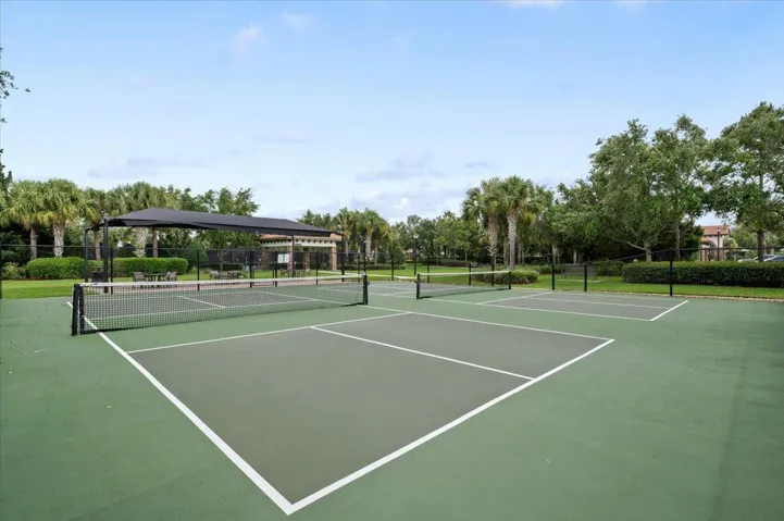 Tennis & Pickleball Courts