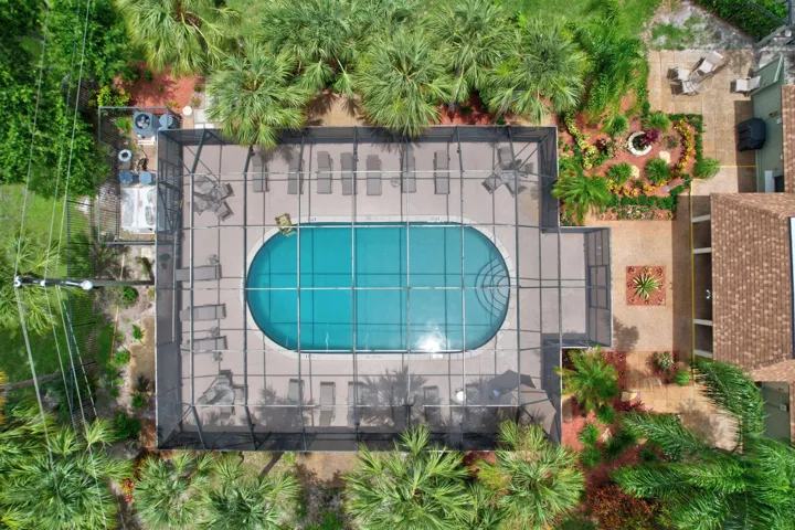Comunity Pool