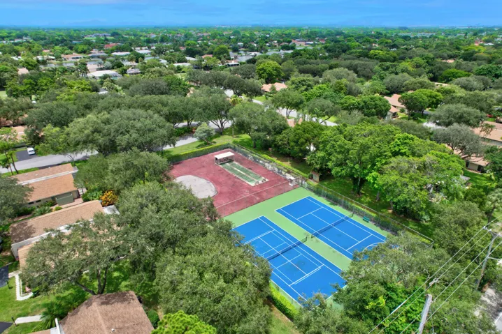Tennis