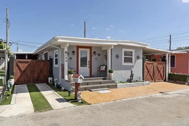 3205 W 16th Ave - C - 59 - 096