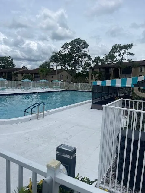 Pool 2