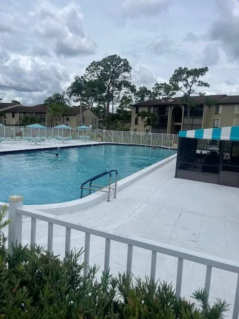 Pool 1
