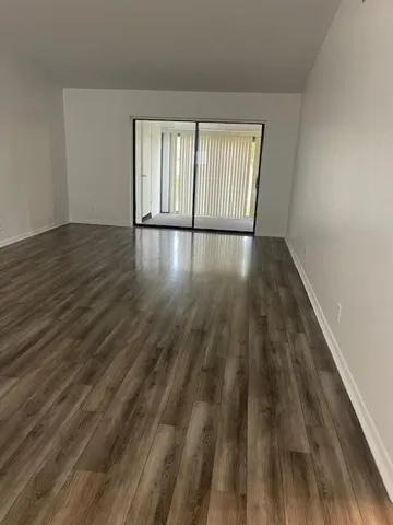 LIV ROOM