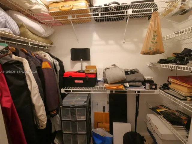 2nd Bedroom Closet