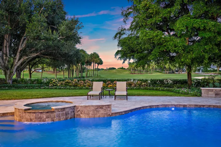 Pool / View
