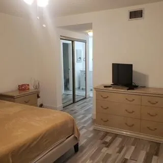 Master Bedroom Closet