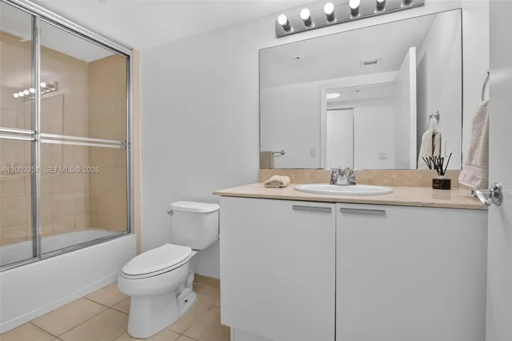 2nd Bathroom