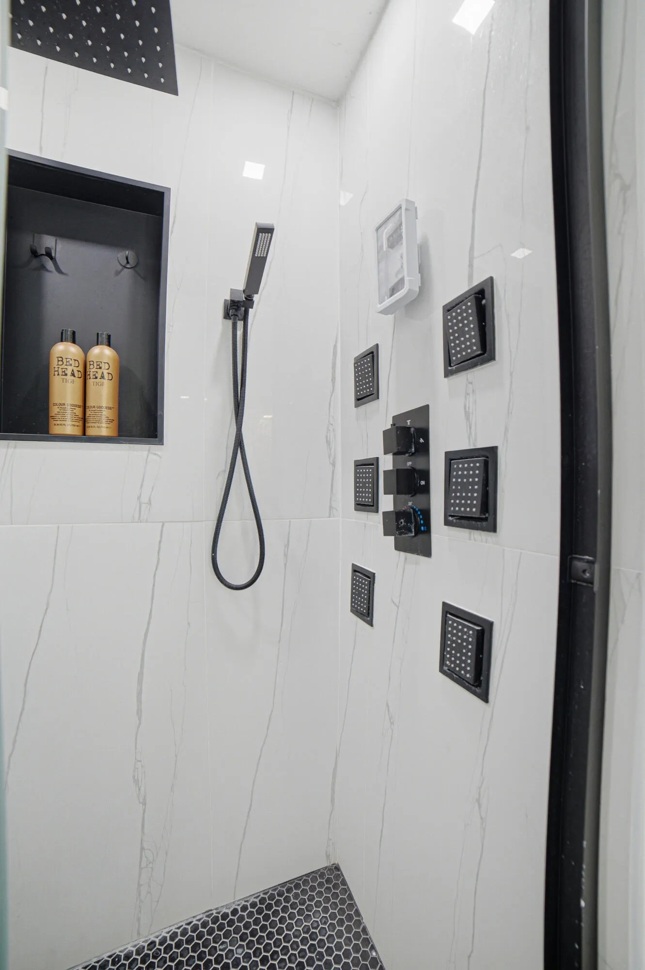Property photo 33