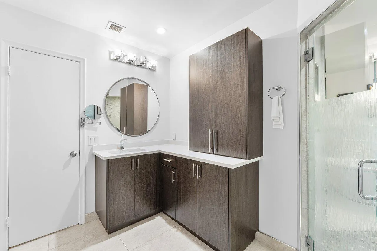 030-4382WhiteCedarLane