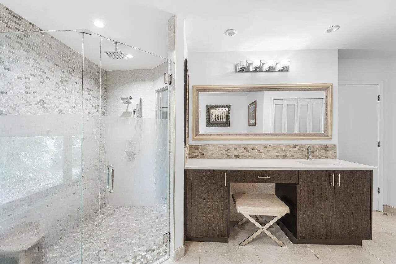 026-4382WhiteCedarLane