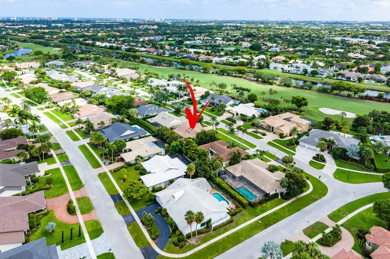 047-4382WhiteCedarLane