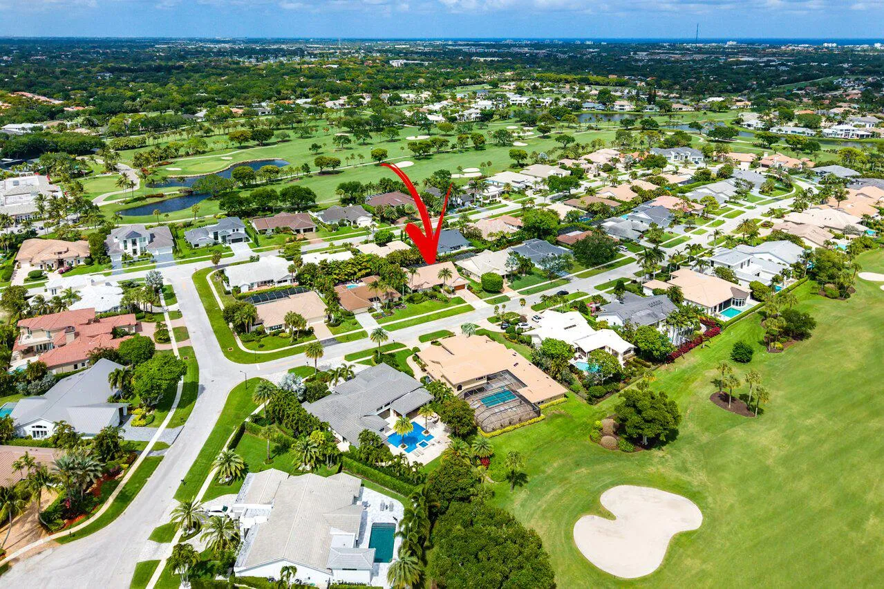 049-4382WhiteCedarLane