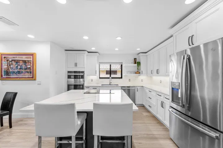 014-4382WhiteCedarLane