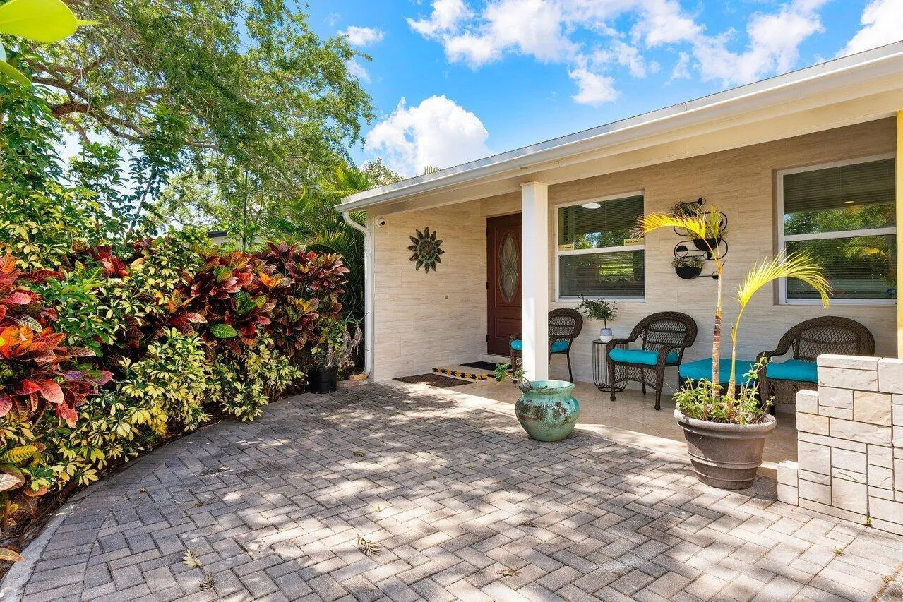 004-1650Northeast3rdAvenue-DelrayBeach-F