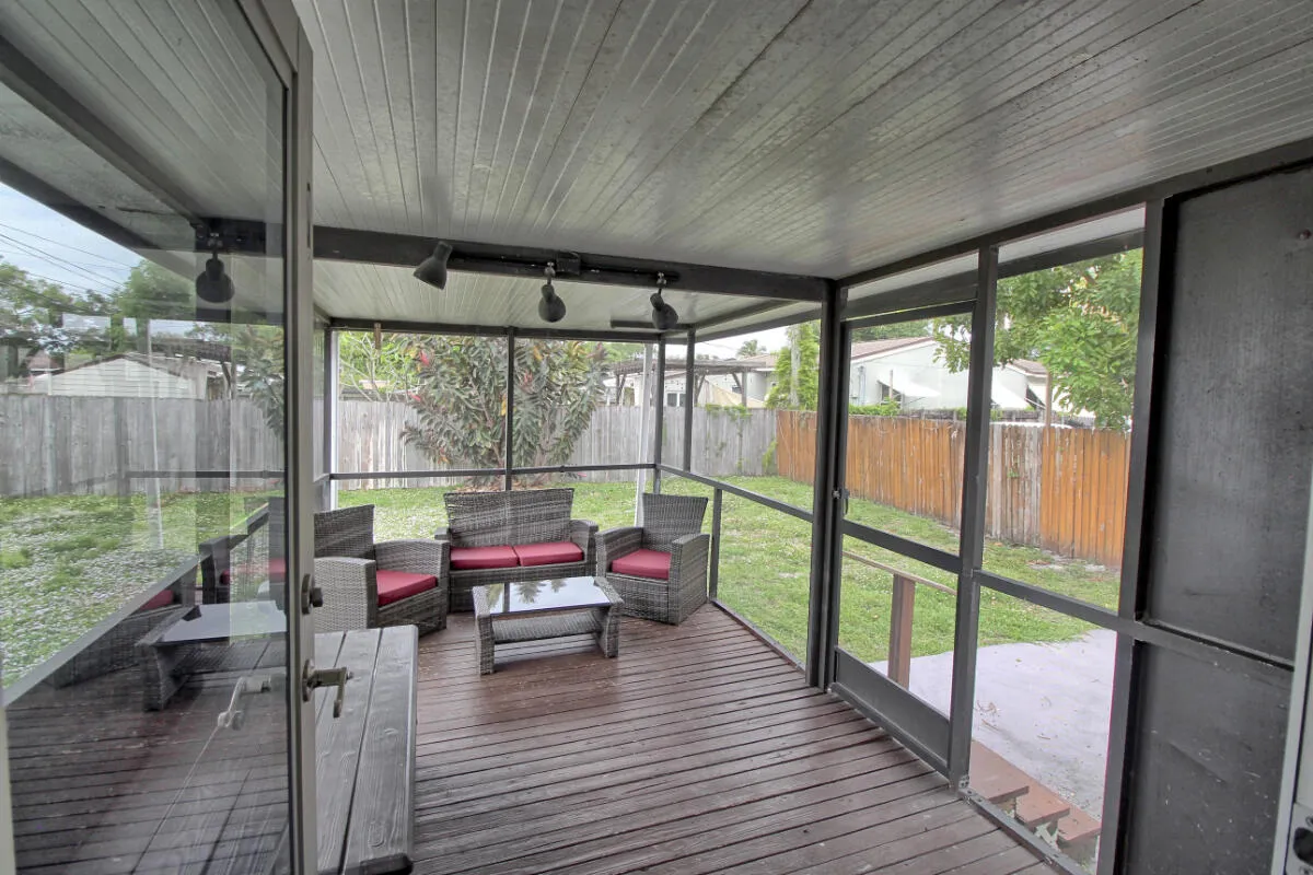 Screened Porch