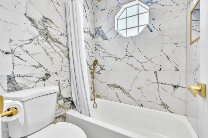 Primary Bathroom #2 - Shower/Tub Combo