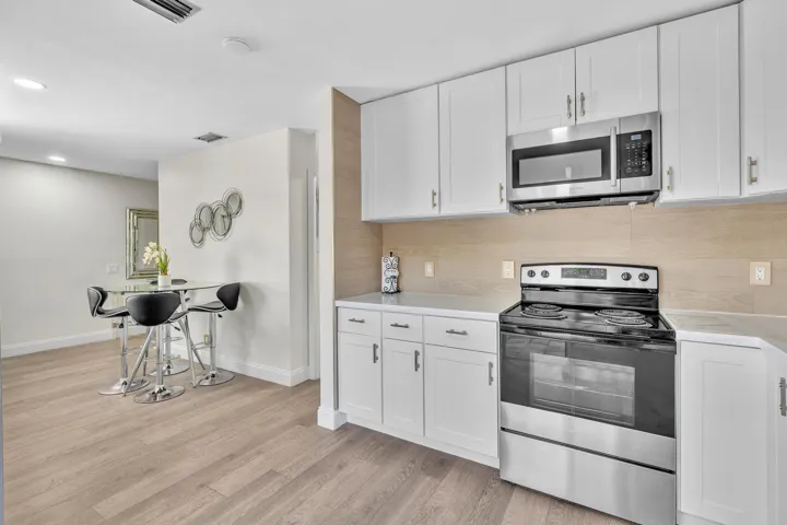 Eat in Kitchen