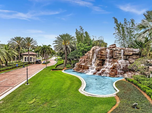 Boca Pointe Gated Entrance