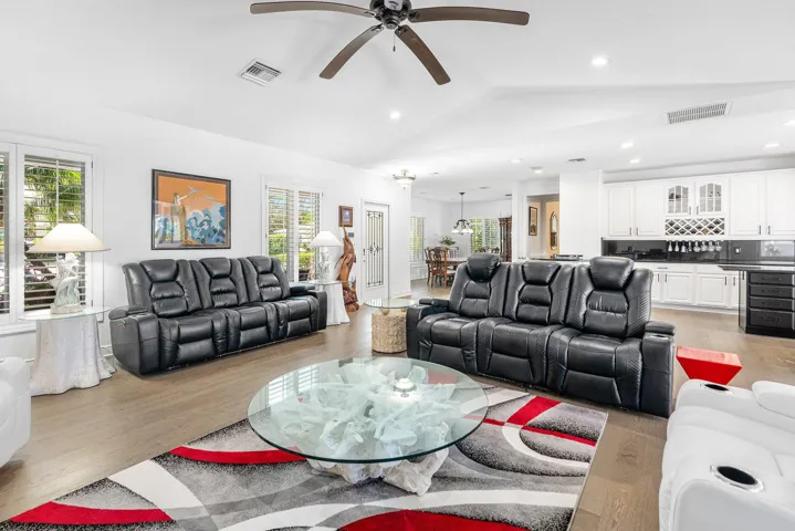 008-5495HibiscusRoad-Jupiter-FL-33458-SM