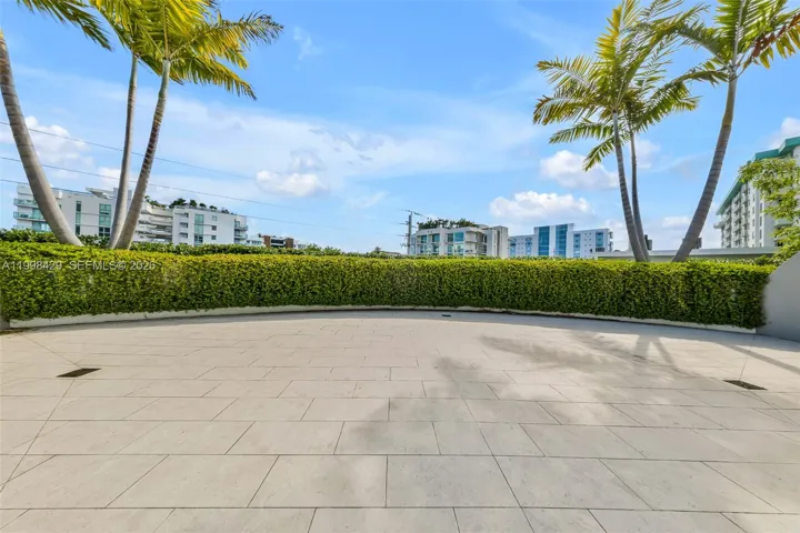 3001 SF Terrace