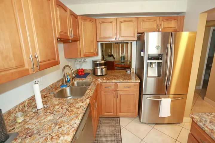 011-013-Kitchen-4200x2800