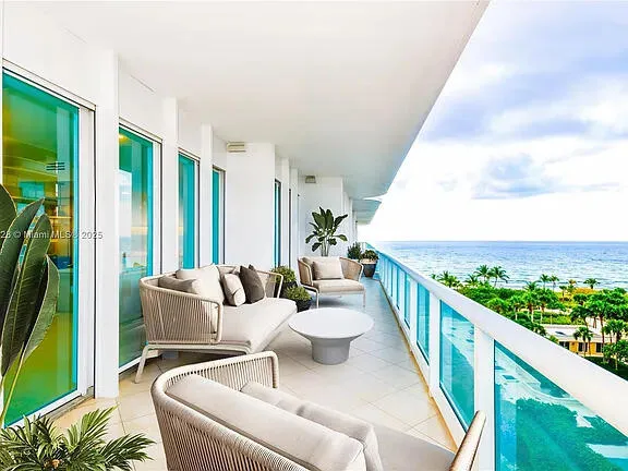 Palace - Render - Outdoor Furniture