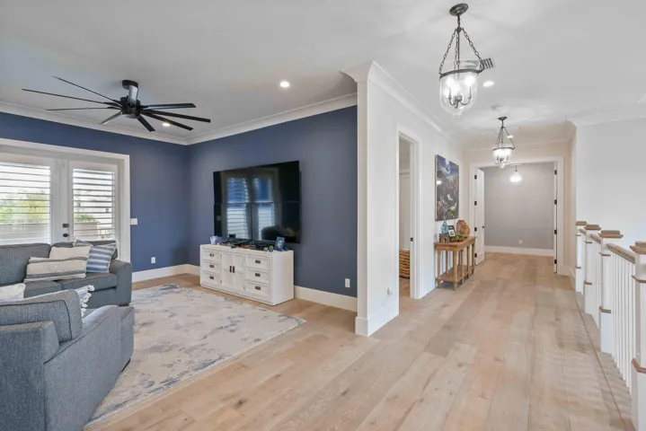 2nd Floor Living