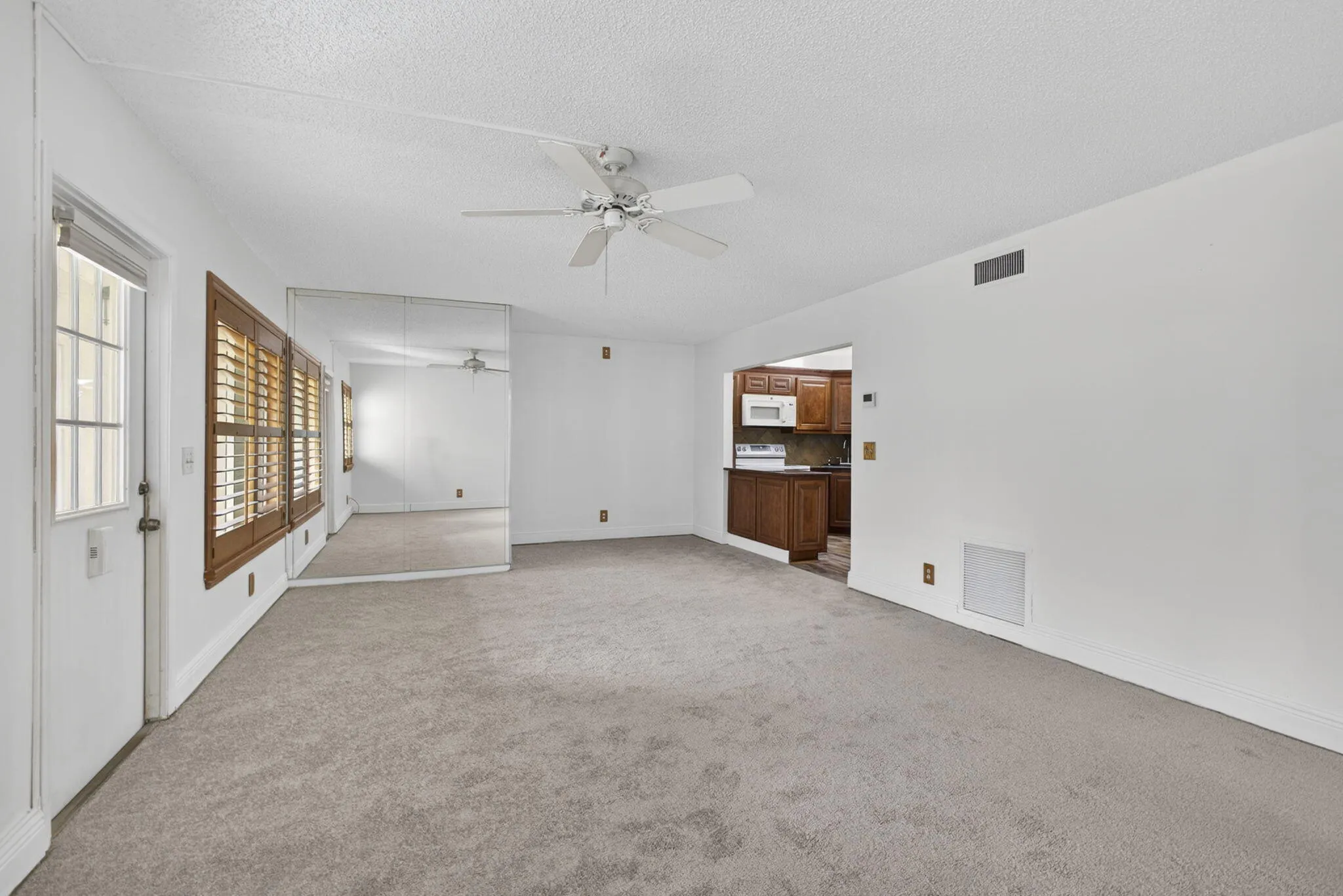 13-web-or-mls-BS1A5042