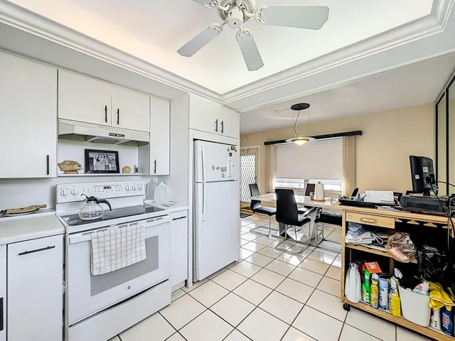 2114 Oakridge Circle #V-22