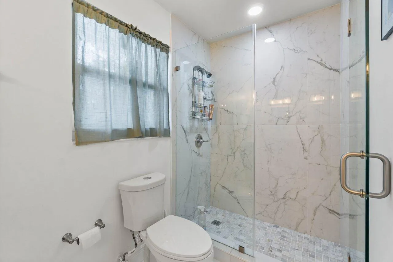 019-2233DockStreet-WestPalmBeach-FL-3340