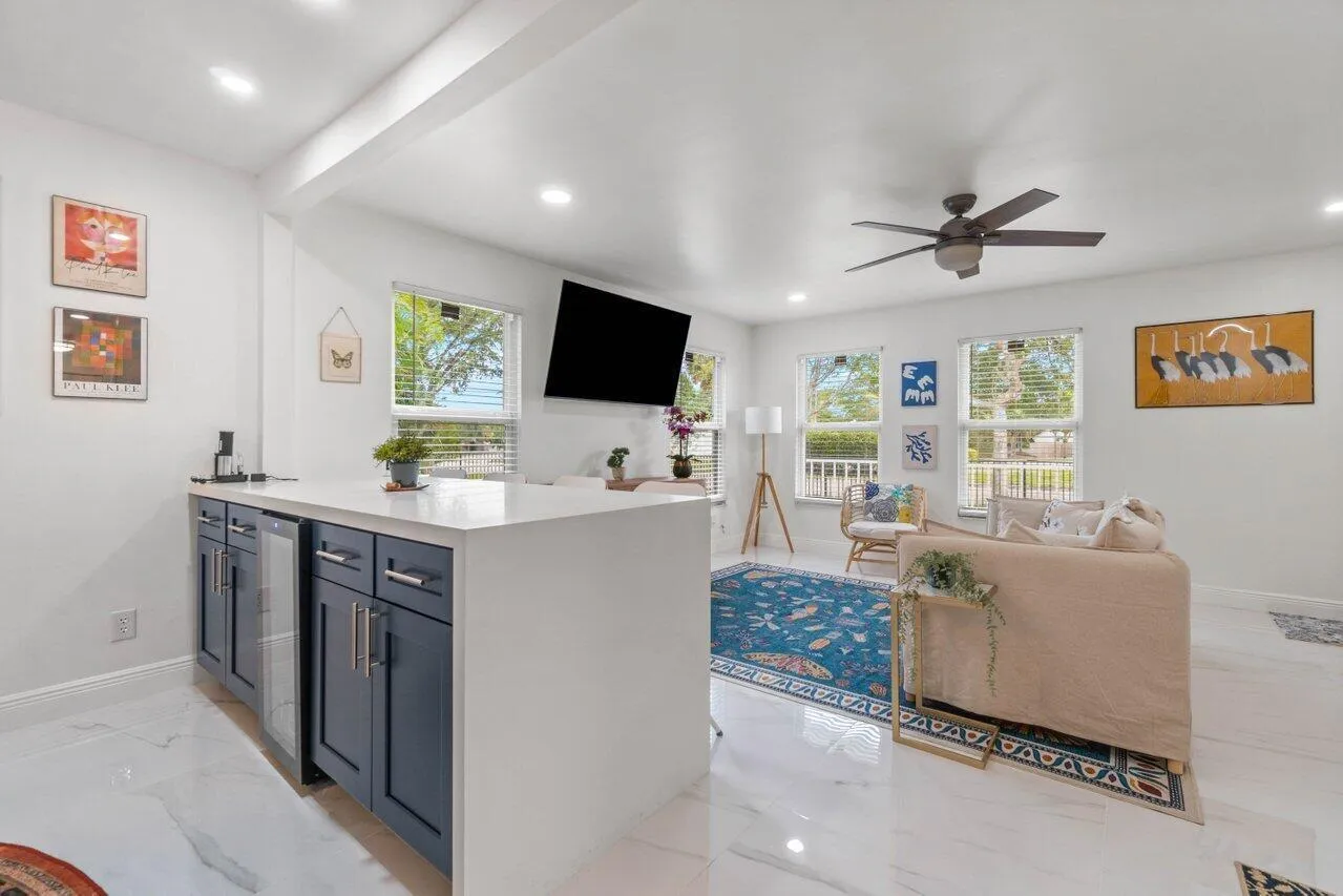 010-2233DockStreet-WestPalmBeach-FL-3340