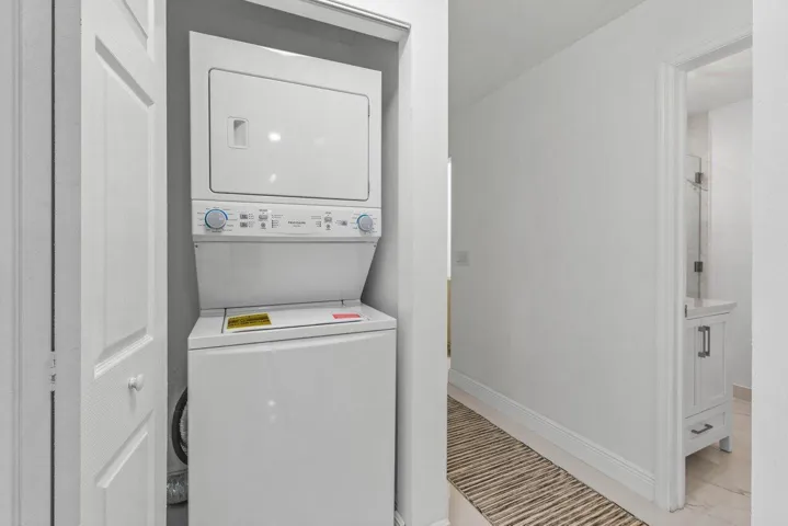 022-2233DockStreet-WestPalmBeach-FL-3340