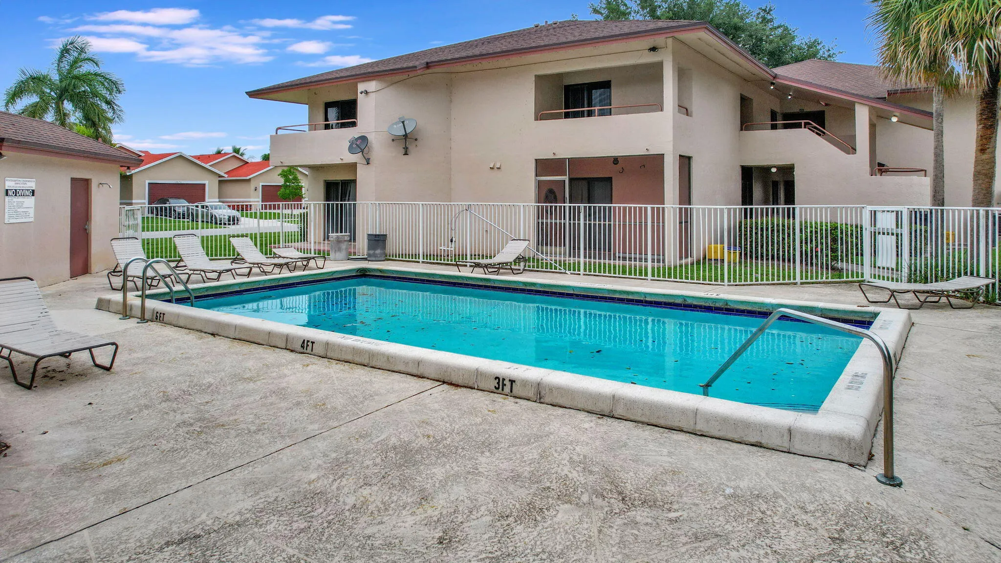 47-web-or-mls-12641West_233